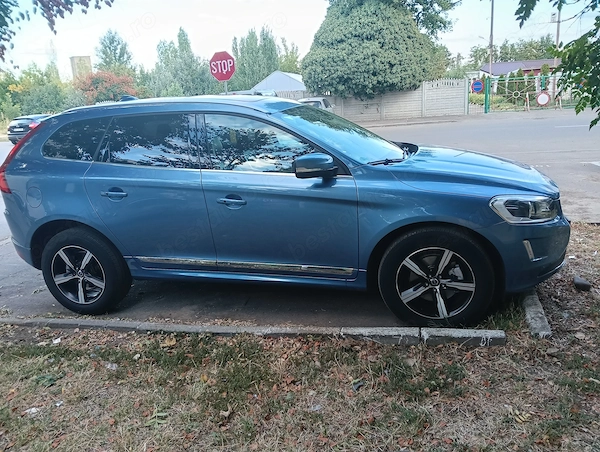 VOLVO XC60 2017 — imagine 5