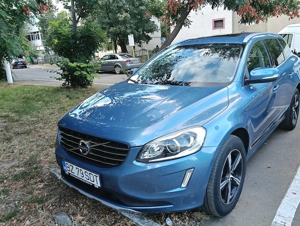 VOLVO XC60 2017 — imagine 3