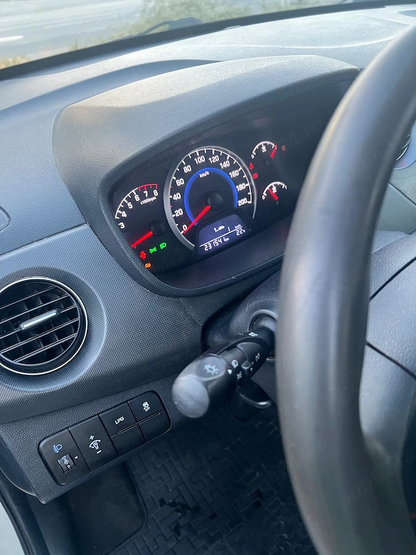 HYUNDAI i10 2018 — imagine 3