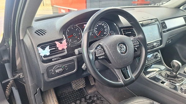 VOLKSWAGEN Touareg 2011 — imagine 5