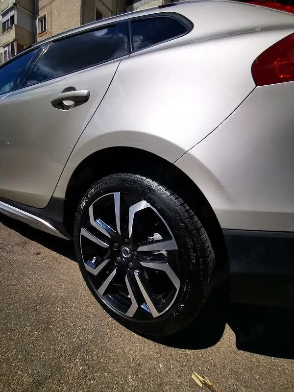 Volvo v40 Cross Country