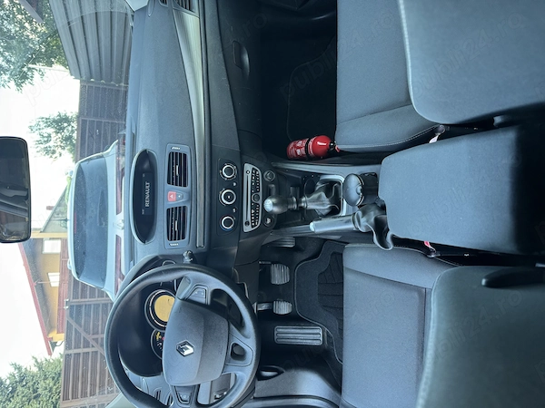 RENAULT Megane 2010 — imagine 5