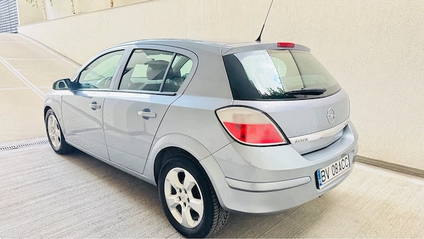OPEL Astra 2005 — imagine 8