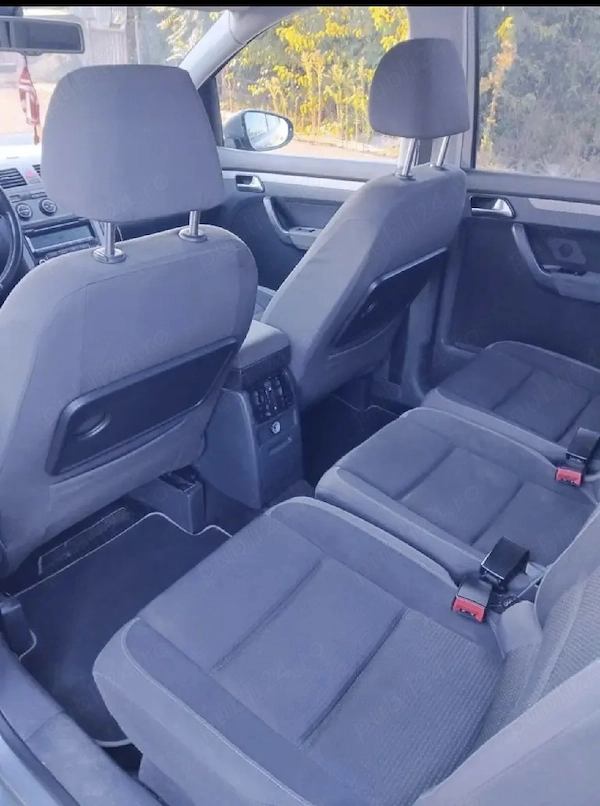 VOLKSWAGEN Touran 2010 — imagine 2