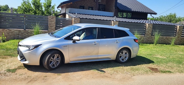 TOYOTA Corolla 2019 — imagine 2