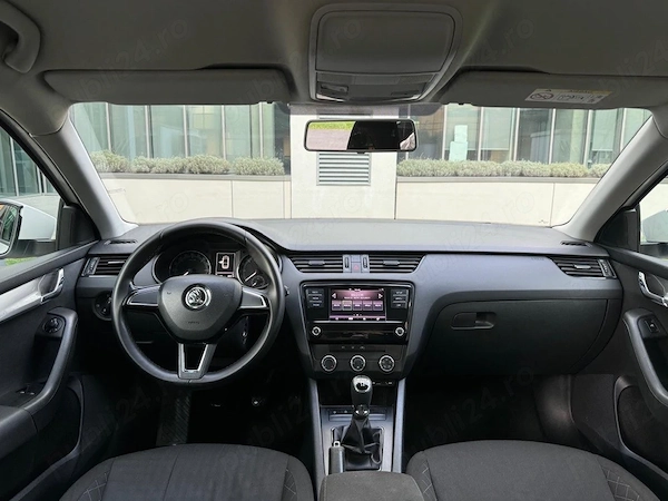 SKODA Octavia 2018 — imagine 5