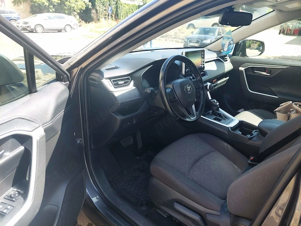 TOYOTA RAV4 2020 — imagine 4