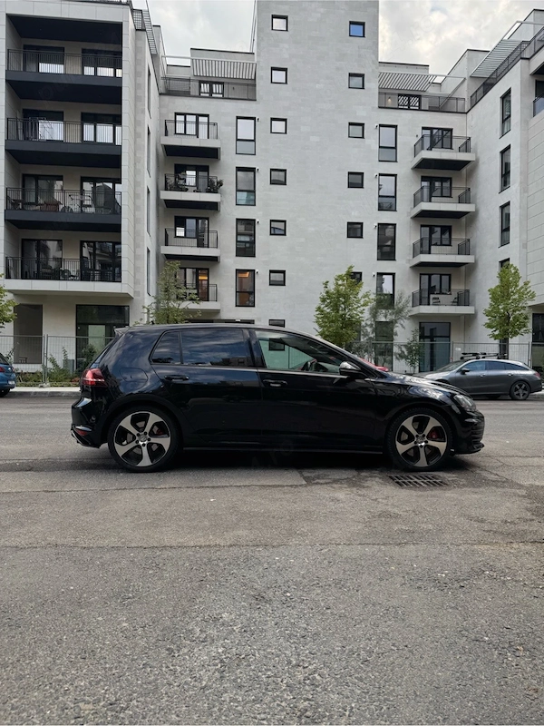 VOLKSWAGEN Golf 2015 — imagine 4