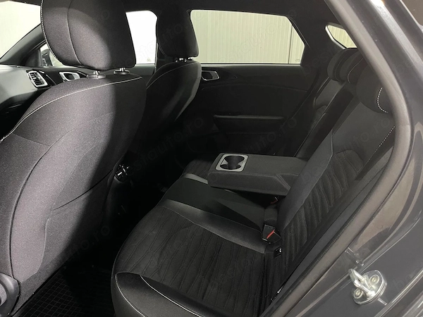 KIA Unknown Model 2022 — imagine 11