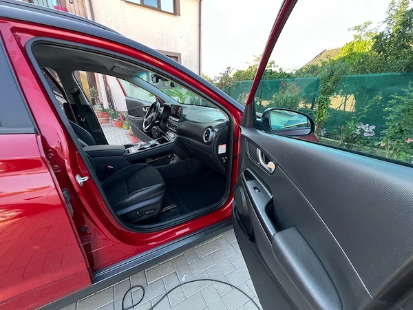 Hyundai Kona EV Luxury+