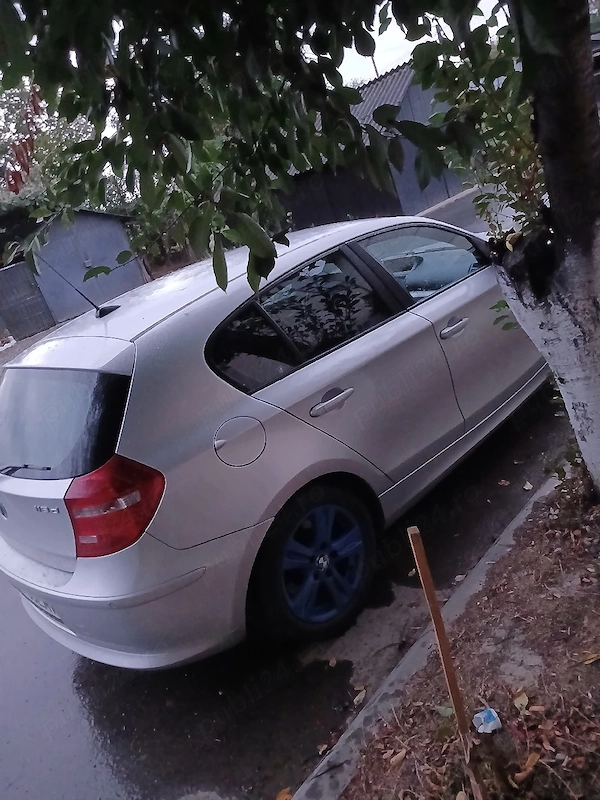 BMW 1 Series 2011 — imagine 2