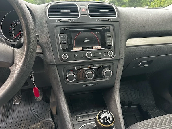 VOLKSWAGEN Golf 2010 — imagine 7