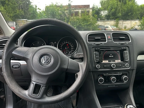 VOLKSWAGEN Golf 2010 — imagine 5
