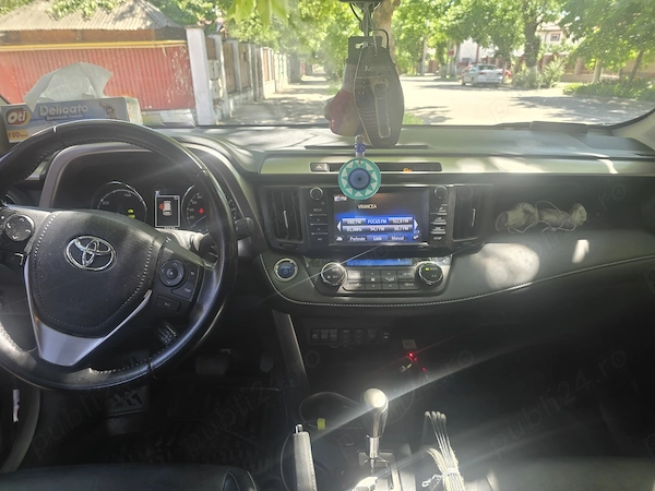 TOYOTA RAV4 2018 — imagine 7