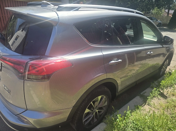 TOYOTA RAV4 2018 — imagine 4