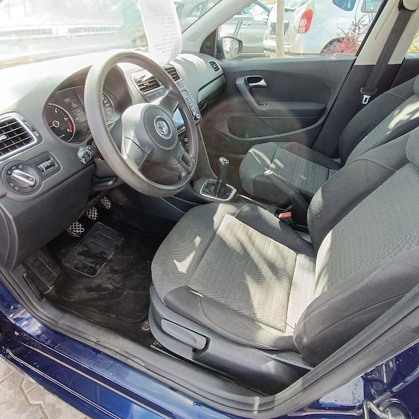 VOLKSWAGEN Polo 2010 — imagine 10