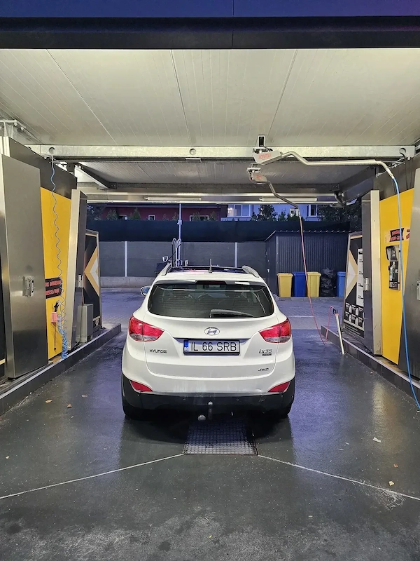 HYUNDAI ix35 2012 — imagine 2