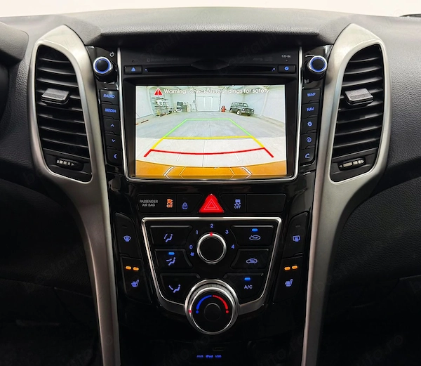 HYUNDAI i30 2015 — imagine 10