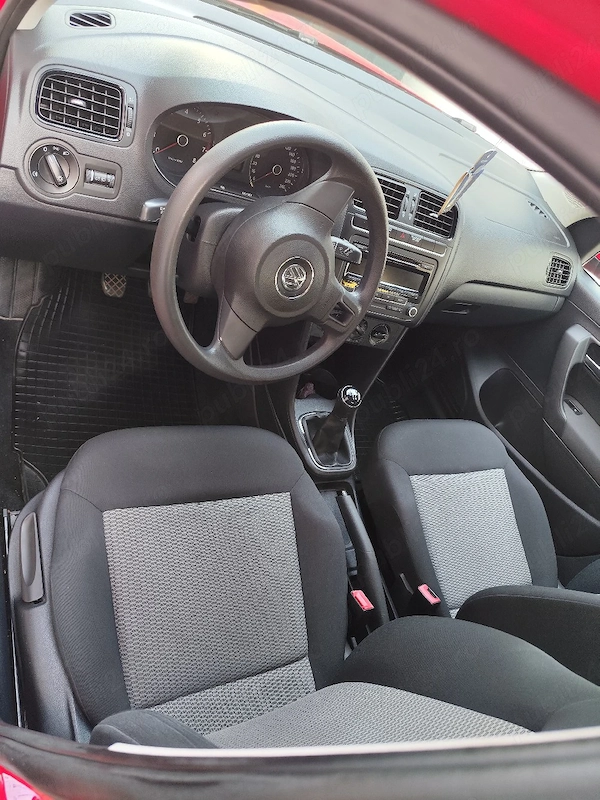 VOLKSWAGEN Polo 2013 — imagine 4