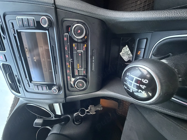 VOLKSWAGEN Golf 2010 — imagine 7