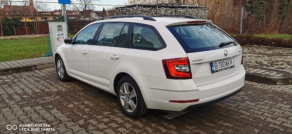 SKODA Octavia 2017 — imagine 3