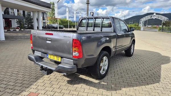 TOYOTA Hilux 2010 — imagine 3