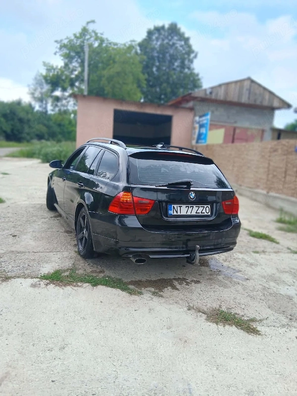 BMW 3 Series 2010 — imagine 5