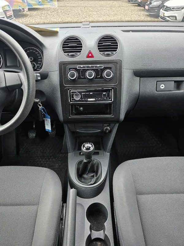 VOLKSWAGEN Caddy 2011 — imagine 10