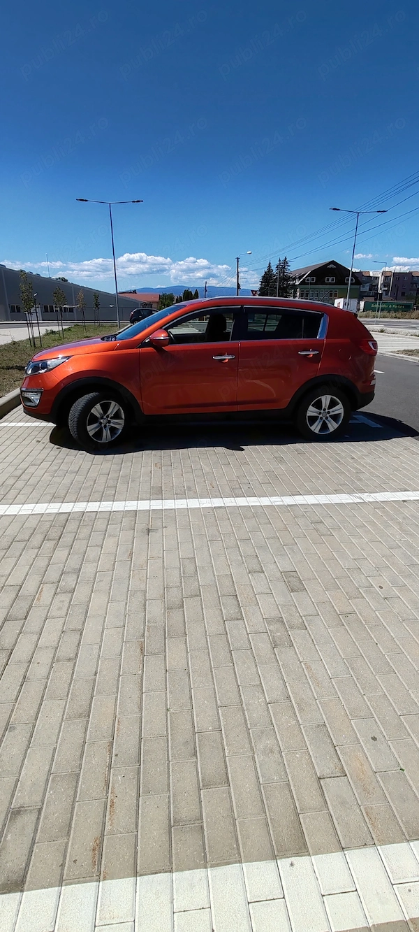 KIA Sportage 2012 — imagine 2