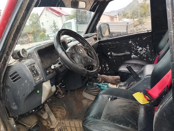 NISSAN Patrol 1992 — imagine 5