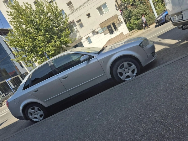 AUDI A4 2002 — imagine 2