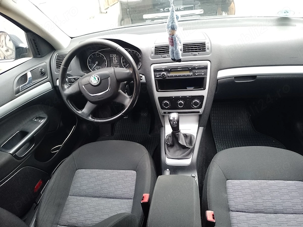 SKODA Octavia 2009 — imagine 9