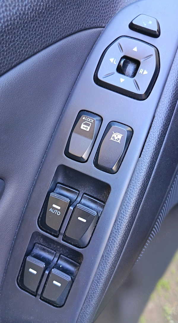 HYUNDAI ix35 2010 — imagine 9