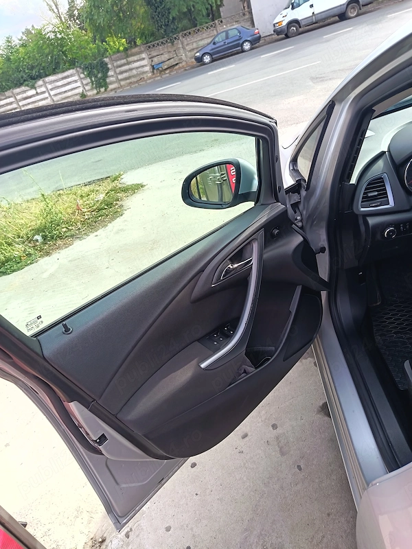 OPEL Astra 2014 — imagine 10