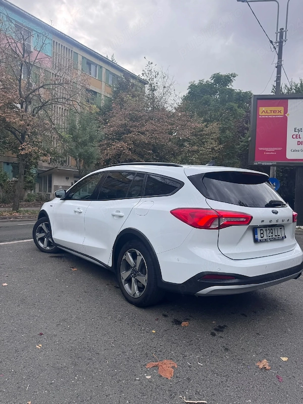 FORD Focus 2020 — imagine 3