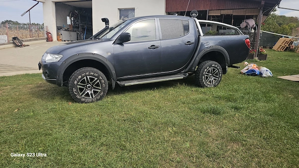 MITSUBISHI L200 2010 — imagine 6