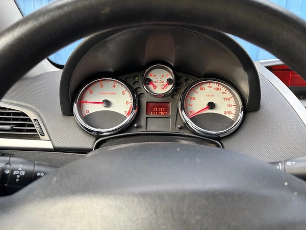 PEUGEOT 207 2011 — imagine 3