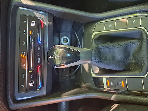 VOLKSWAGEN Tiguan 2022 — imagine 5
