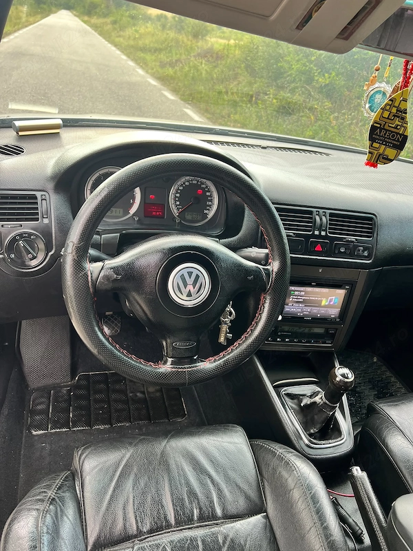 VOLKSWAGEN Bora 2005 — imagine 4