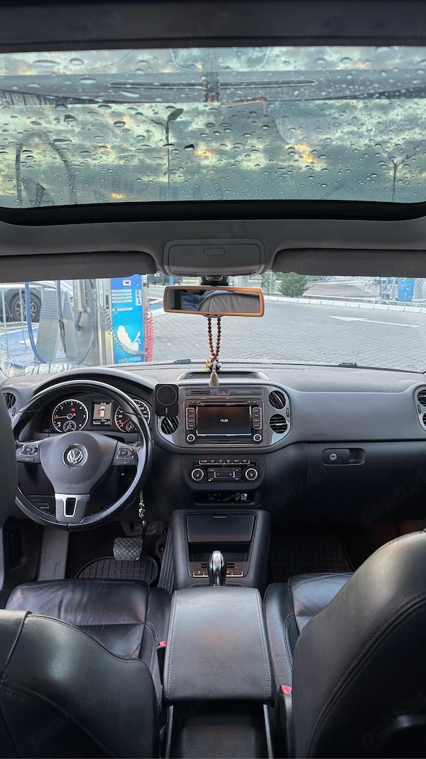VOLKSWAGEN Tiguan 2012 — imagine 8