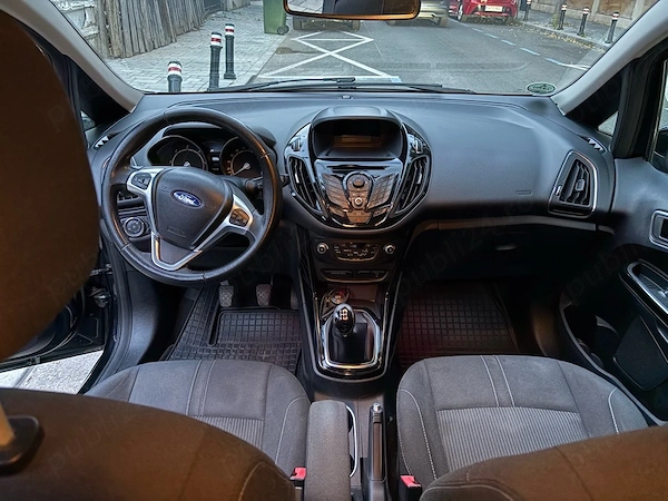 FORD Unknown Model 2013 — imagine 3
