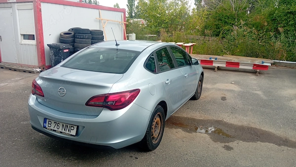 Vând Opel Astra 2016