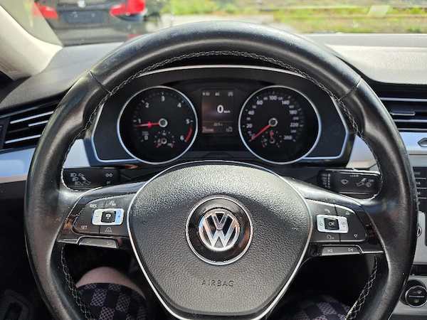 VOLKSWAGEN Passat 2015 — imagine 3
