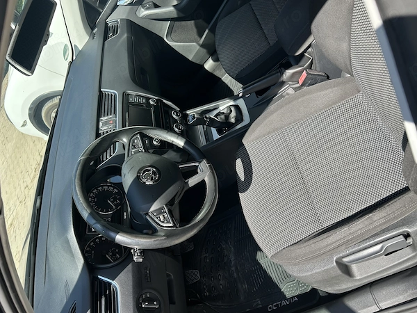 SKODA Octavia 2015 — imagine 3