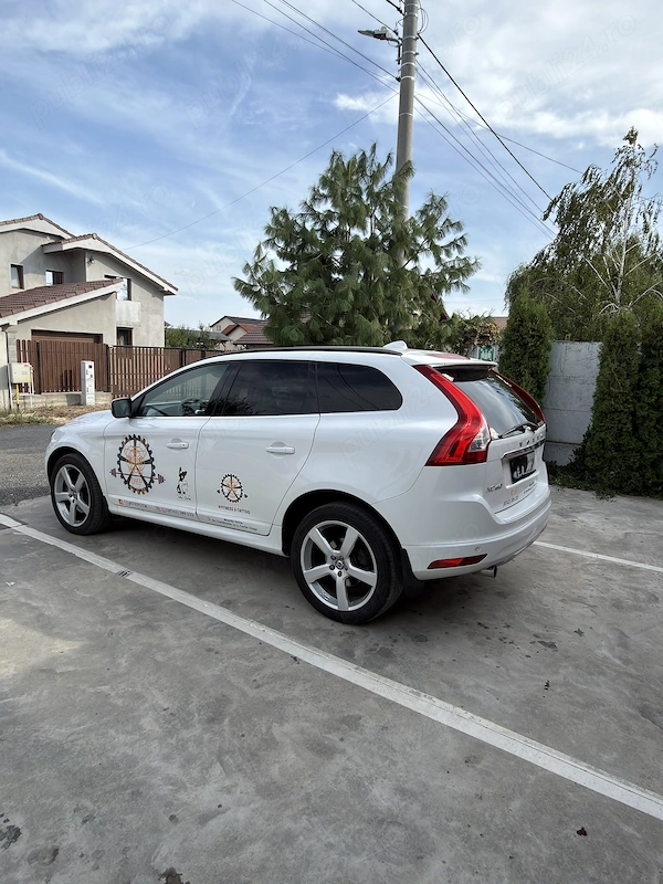 VOLVO XC60 2015 — imagine 4