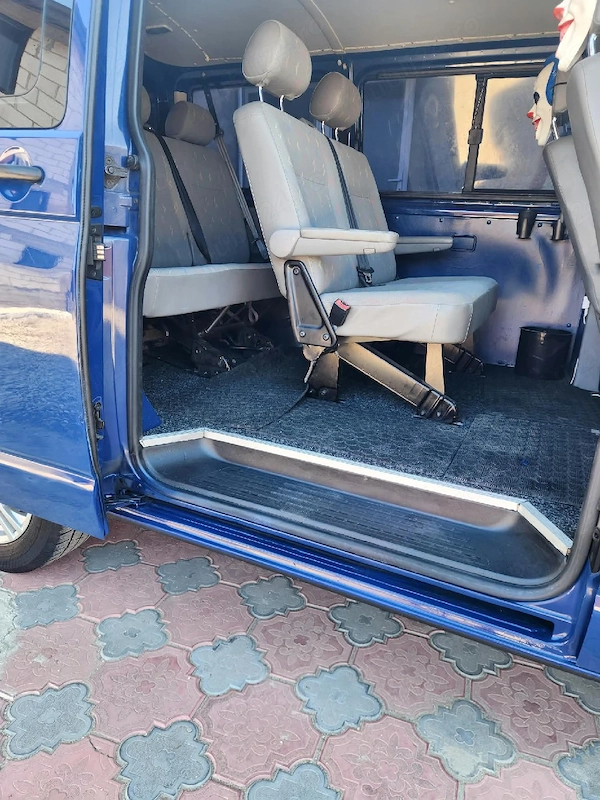 VOLKSWAGEN Transporter 2008 — imagine 5