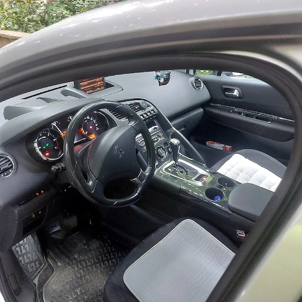 PEUGEOT 3008 2011 — imagine 3
