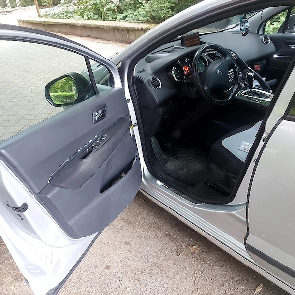 PEUGEOT 3008 2011 — imagine 8