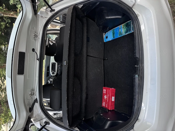 TOYOTA Yaris 2013 — imagine 7