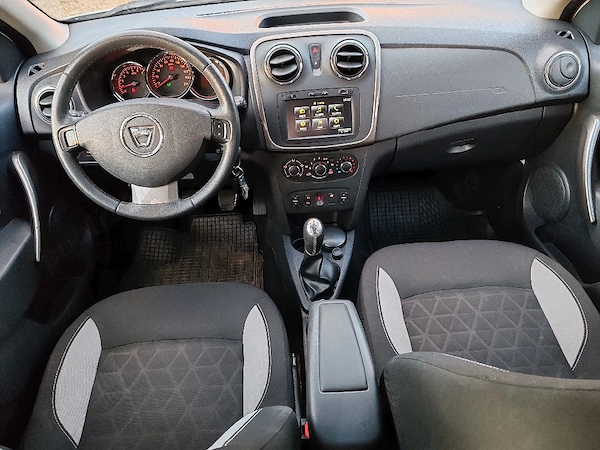 DACIA Sandero Stepway 2015 — imagine 5